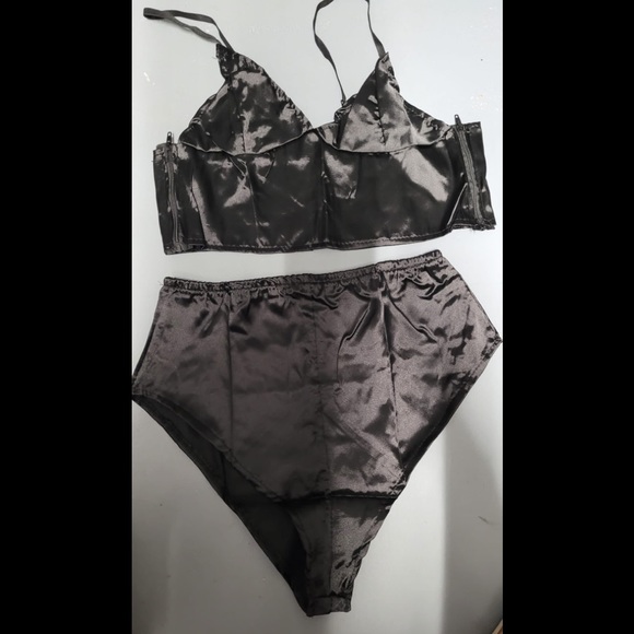 Hot Sell Women Underwear Wine Red Satin Sexy Linge Please note this run small - Picture 2 of 2